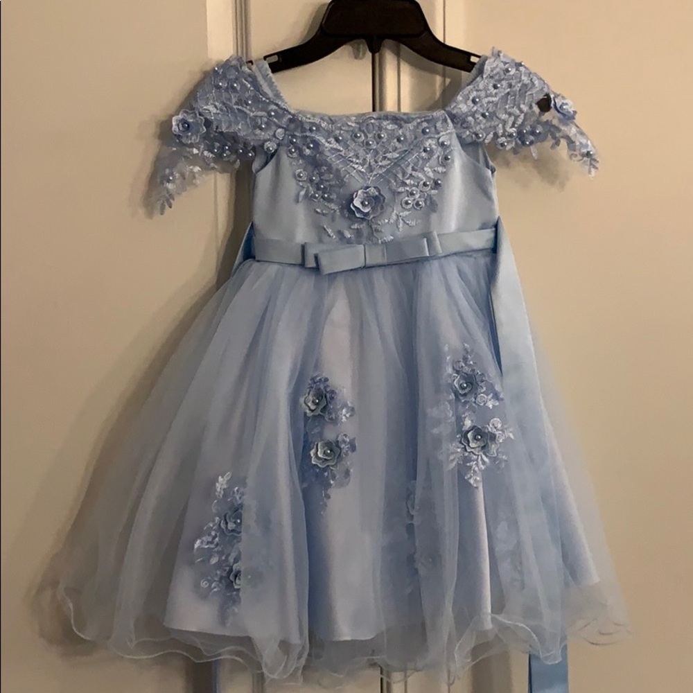 Little Girls Light Blue Dress